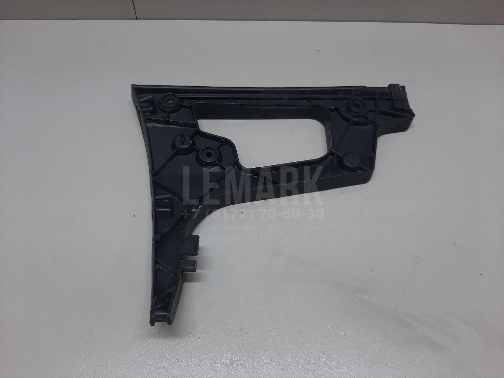 Направляющая заднего бампера правая