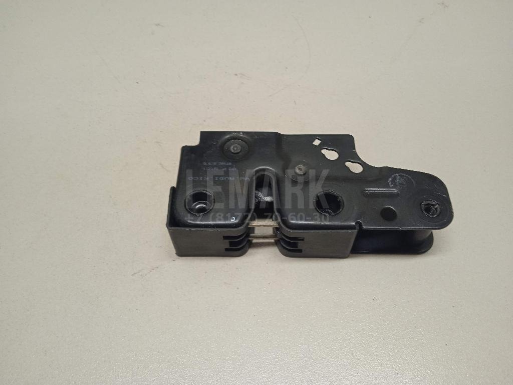 Замок капота