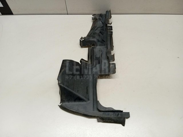 Воздуховод радиатора правый