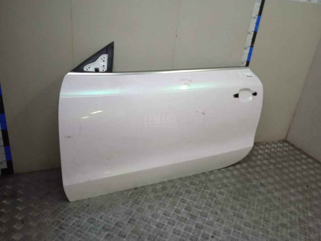 Дверь передняя левая