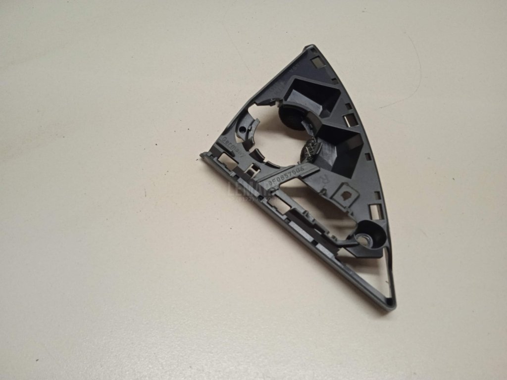 Кронштейн (сопут. товар)