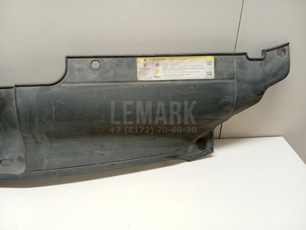 Кожух замка капота