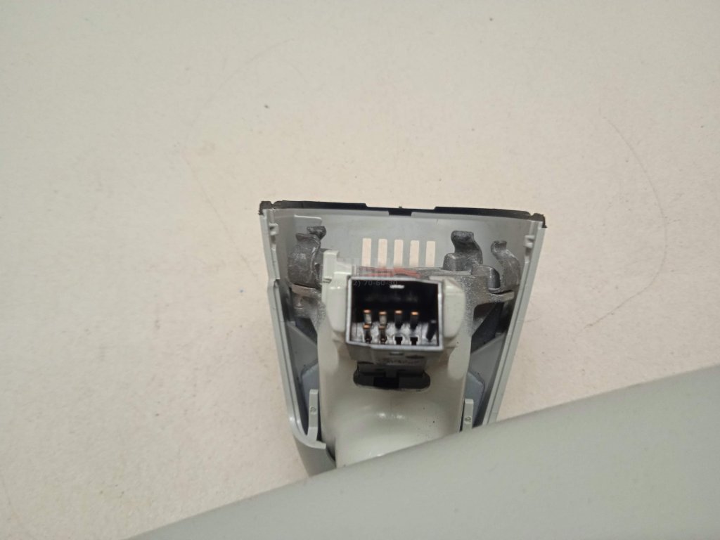 Зеркало заднего вида