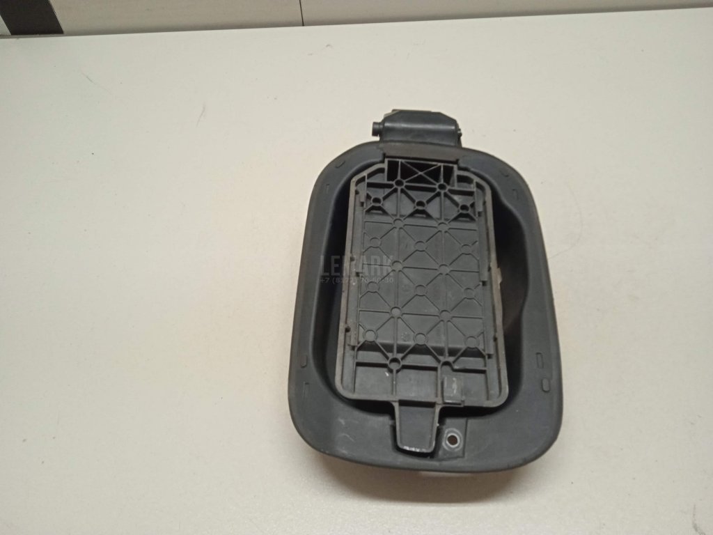 Ниша лючка бензобака для  Alfa Romeo Giulietta 2010-2020