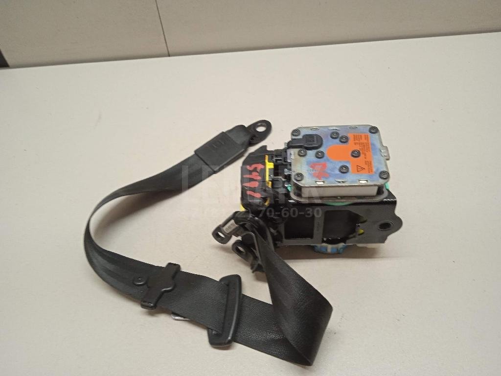 Ремень безопасности с пиропатроном