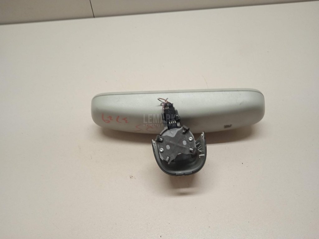 Зеркало заднего вида