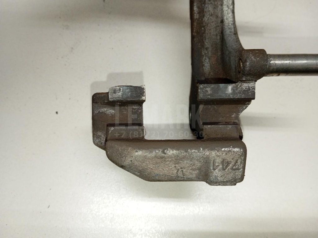 Скоба суппорта переднего для  Audi A4 [B6] 2000-2004