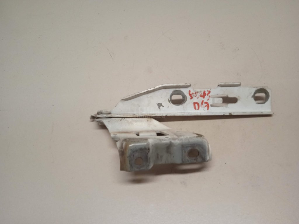 Петля капота левая