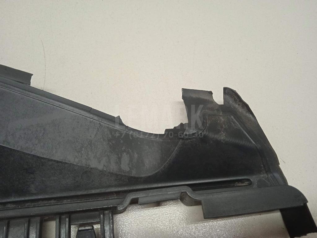 Воздуховод радиатора правый