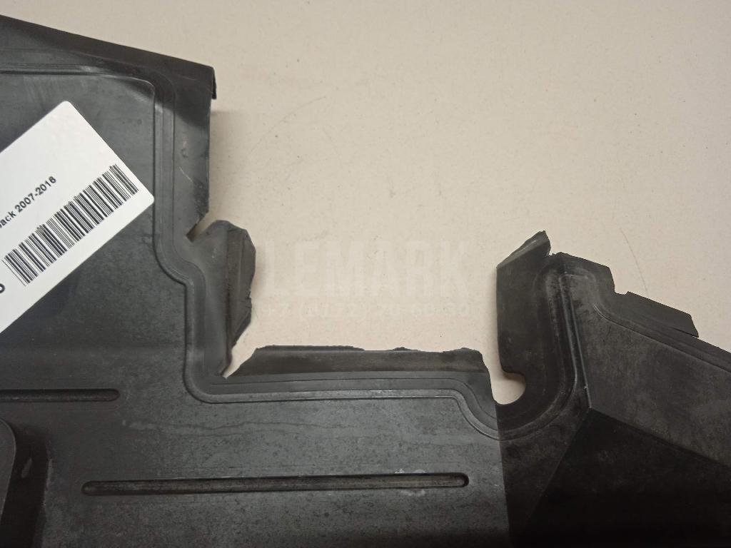 Воздуховод радиатора правый