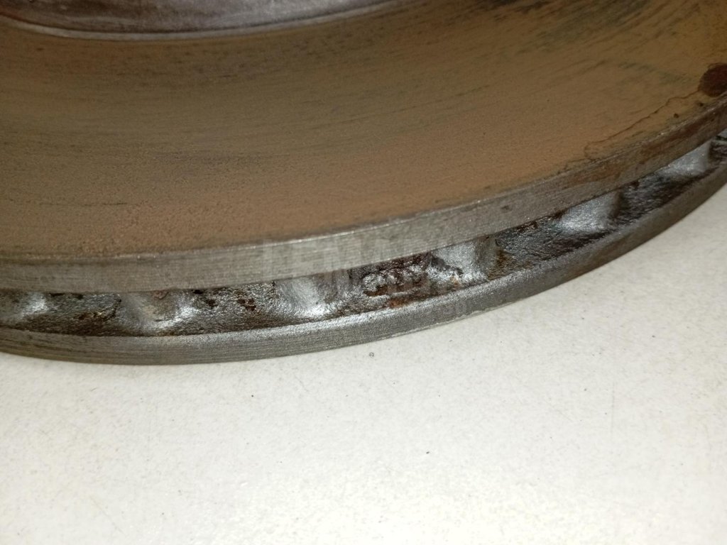 Диск тормозной передний вентилируемый