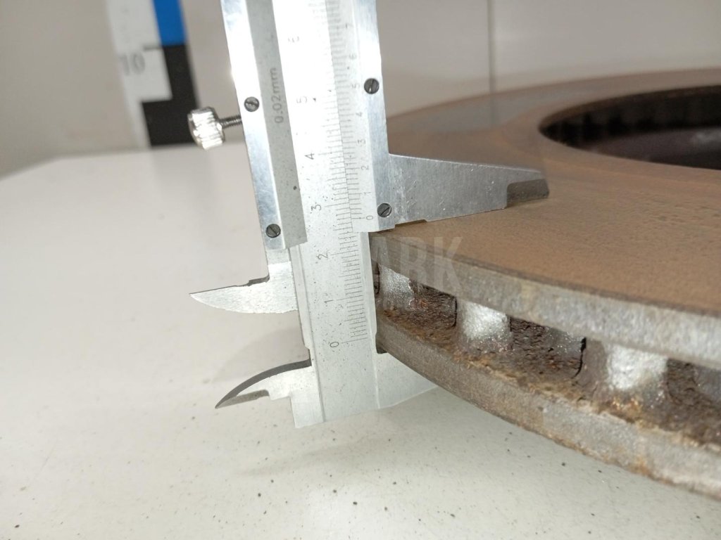 Диск тормозной передний вентилируемый