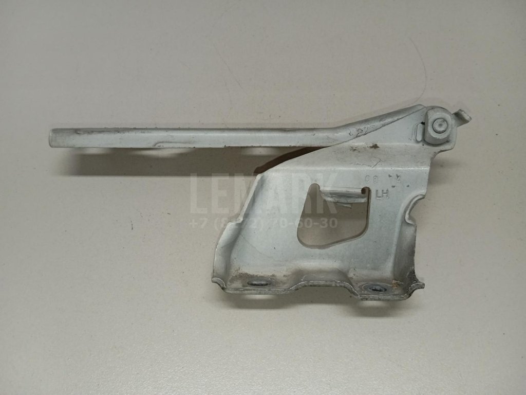Петля капота левая