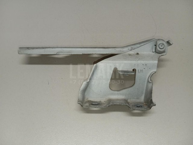 Петля капота левая