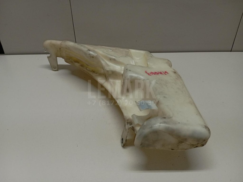 Бачок омывателя лобового стекла