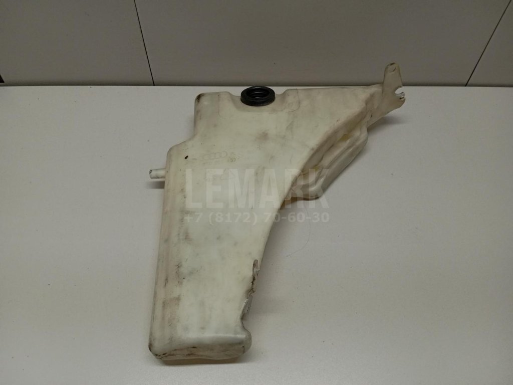 Бачок омывателя лобового стекла