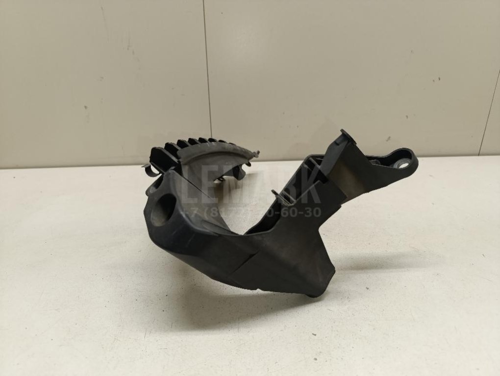 Кронштейн крепления фары