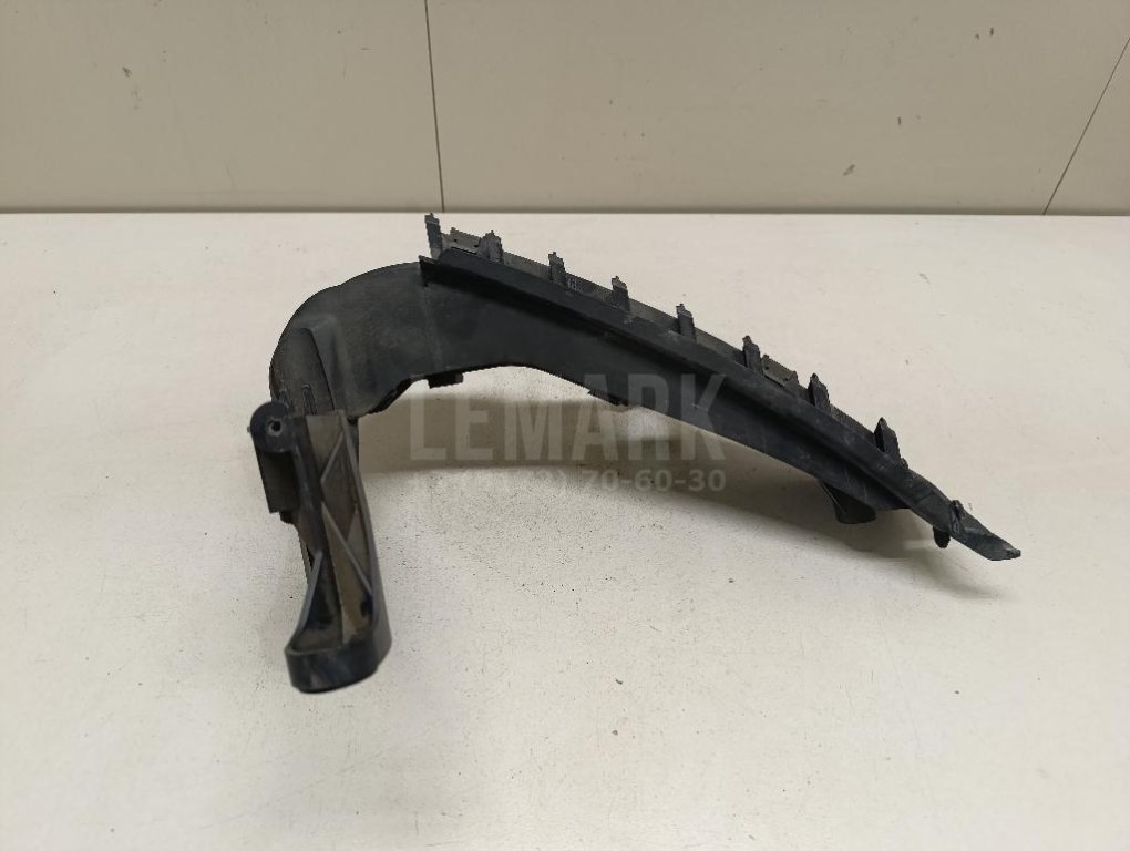 Кронштейн крепления фары