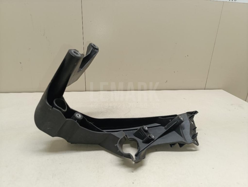 Кронштейн крепления фары