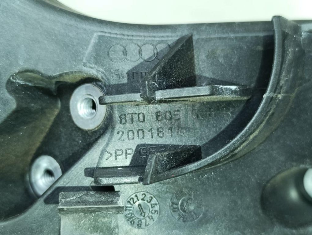 Кронштейн крепления фары