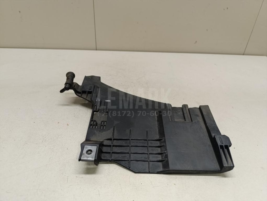 Кронштейн крепления фары