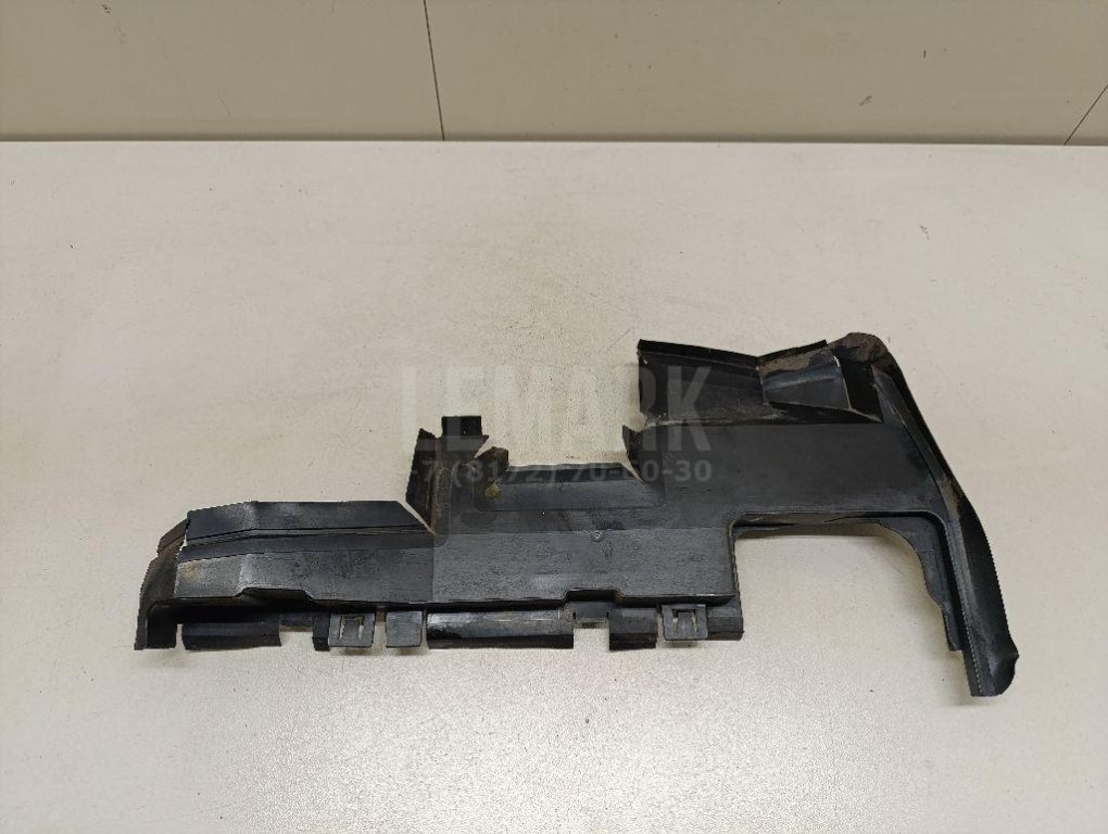 Воздуховод радиатора правый