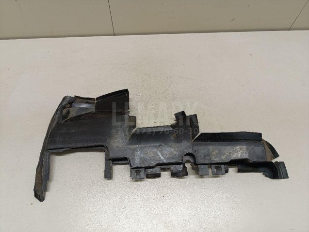 Воздуховод радиатора левый