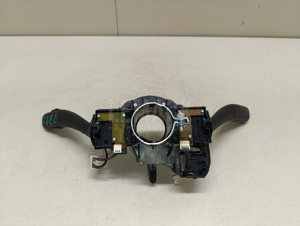 Переключатель подрулевой в сборе