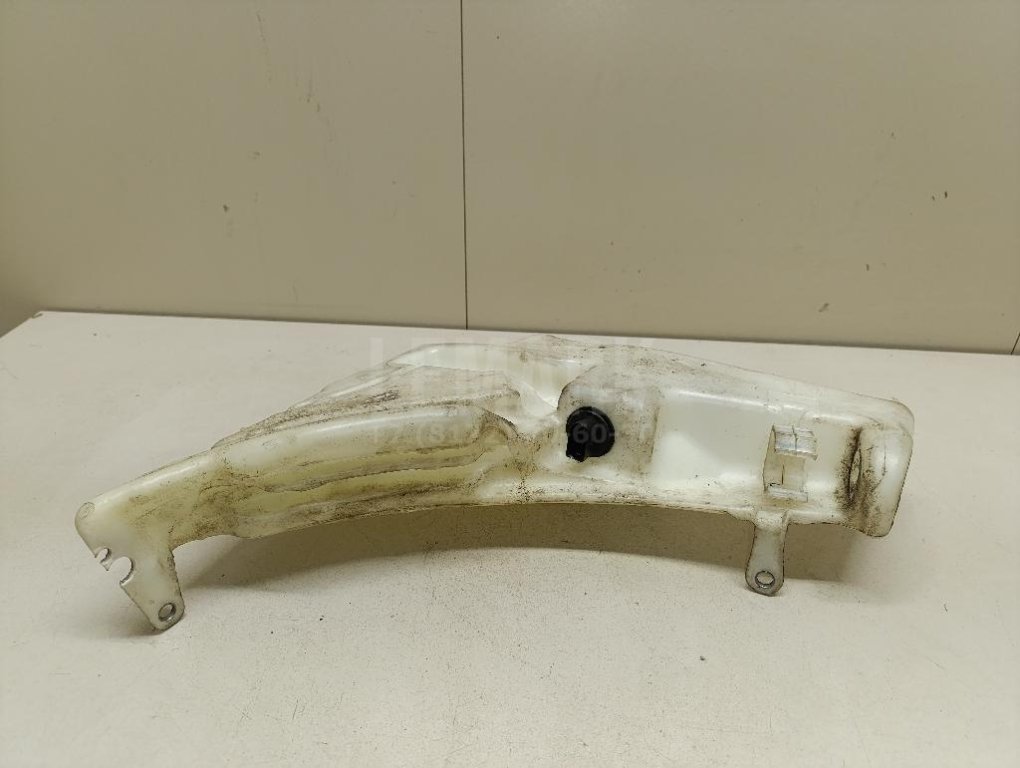 Бачок омывателя лобового стекла