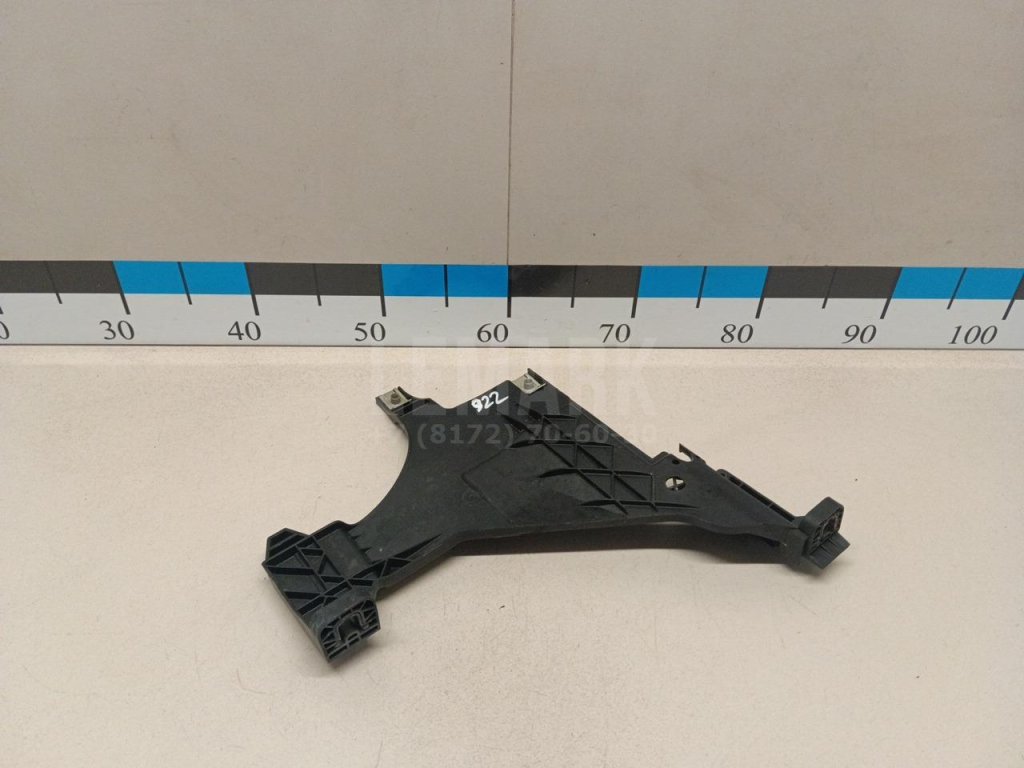 Кронштейн фар левый