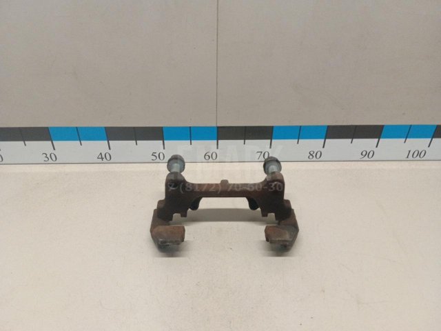 Скоба суппорта переднего