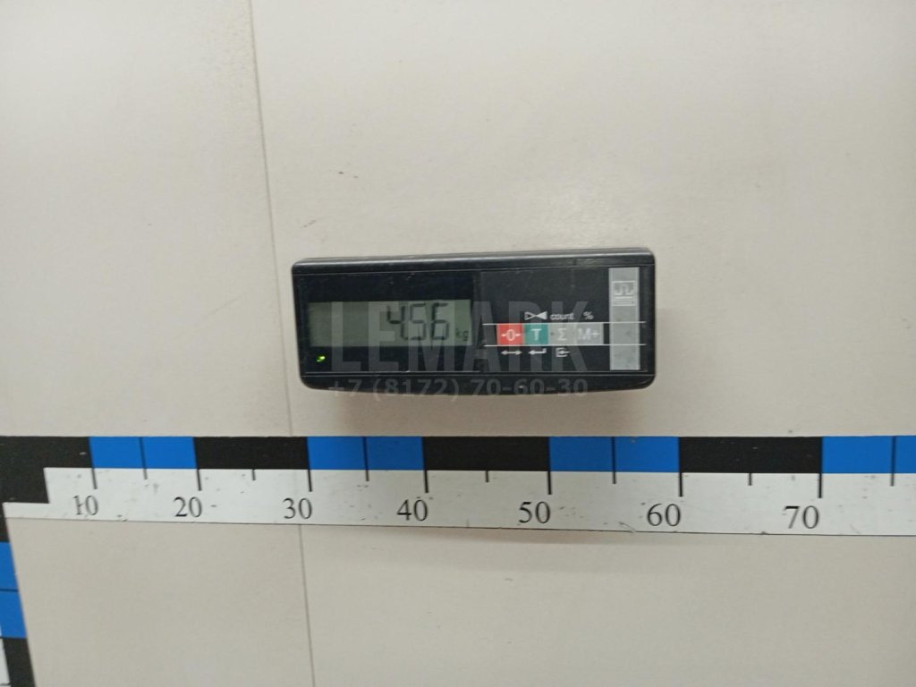 Кулак поворотный передний левый