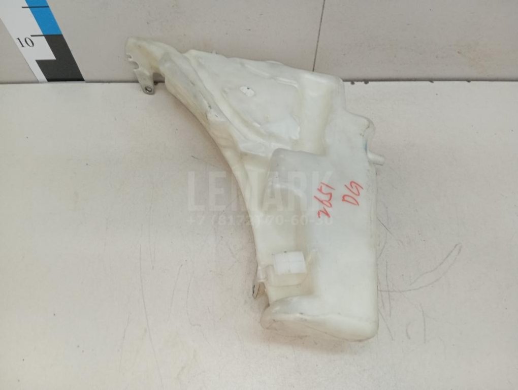 Бачок омывателя лобового стекла