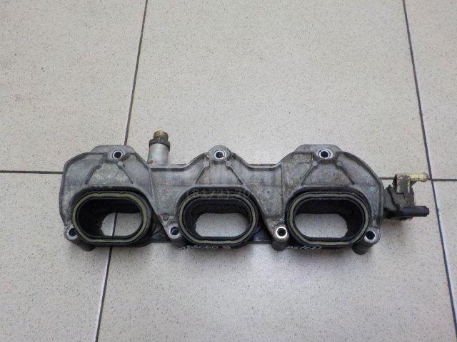 Коллектор впускной