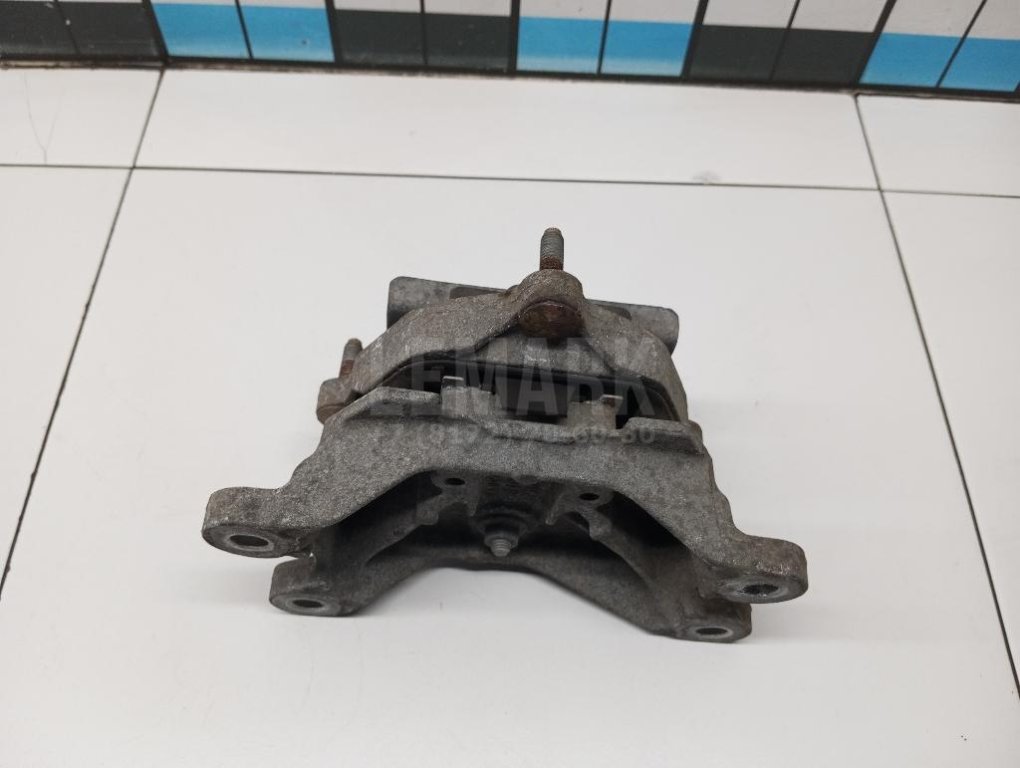 Кронштейн опоры КПП