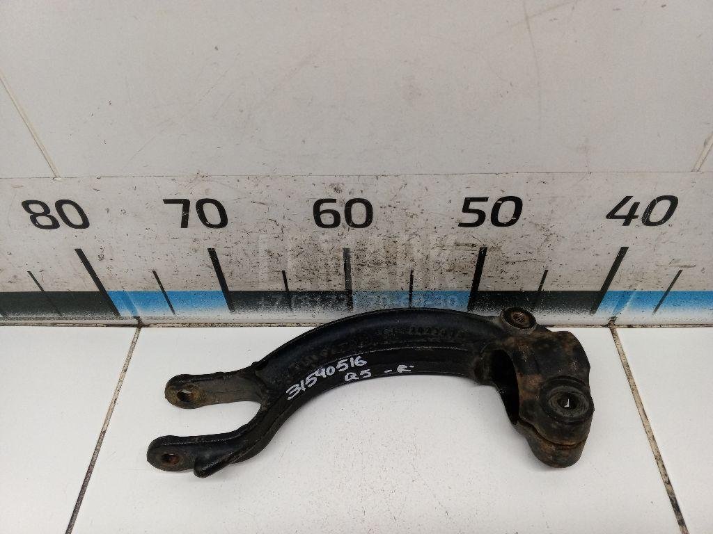 Кронштейн амортизатора