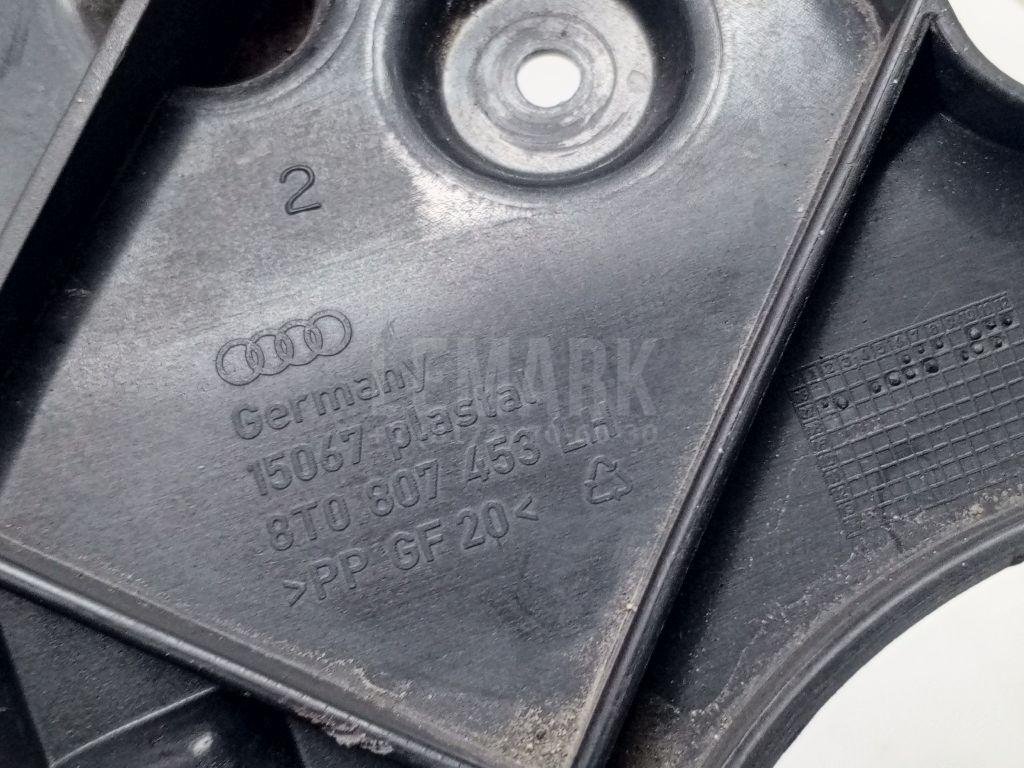 Направляющая заднего бампера левая