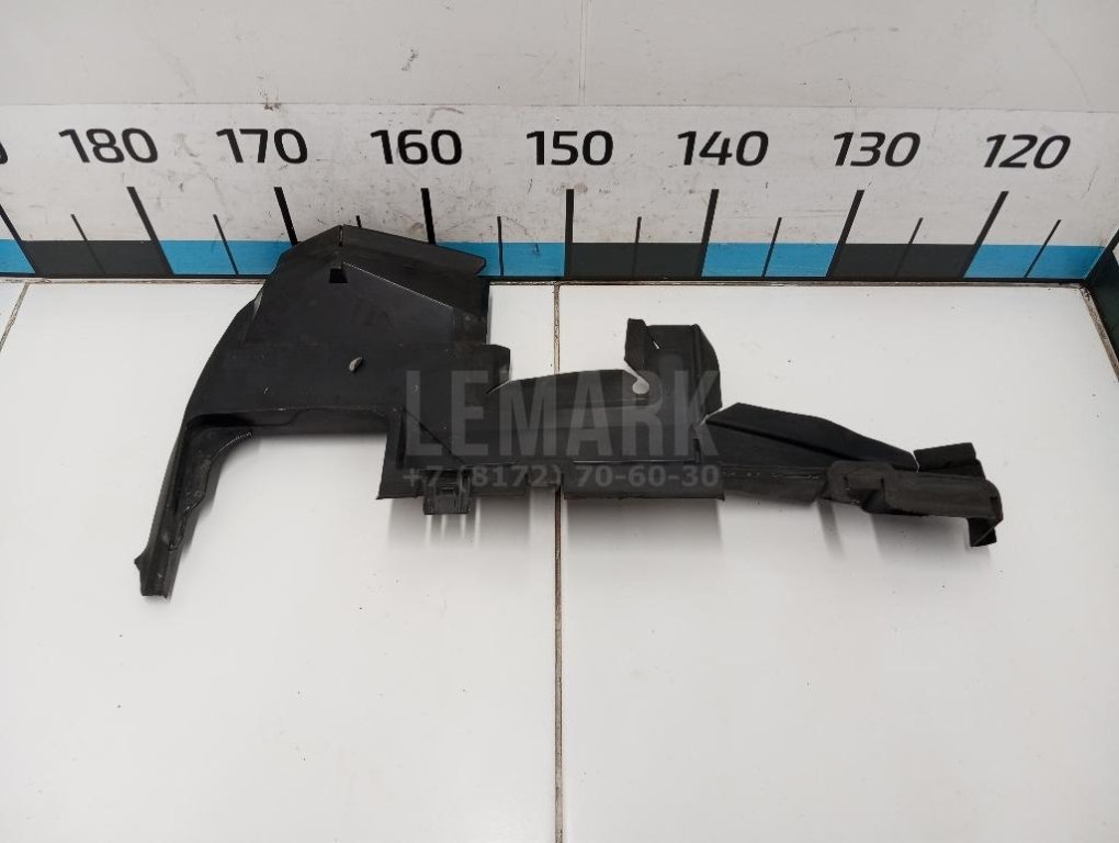 Воздуховод радиатора правый