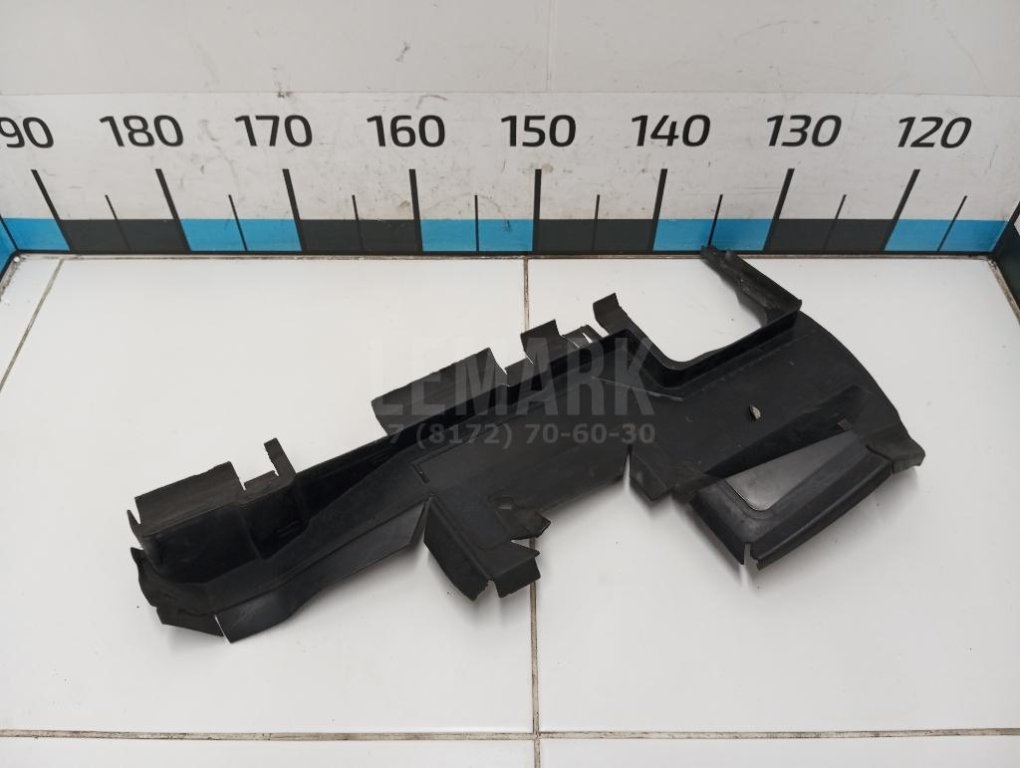 Воздуховод радиатора правый