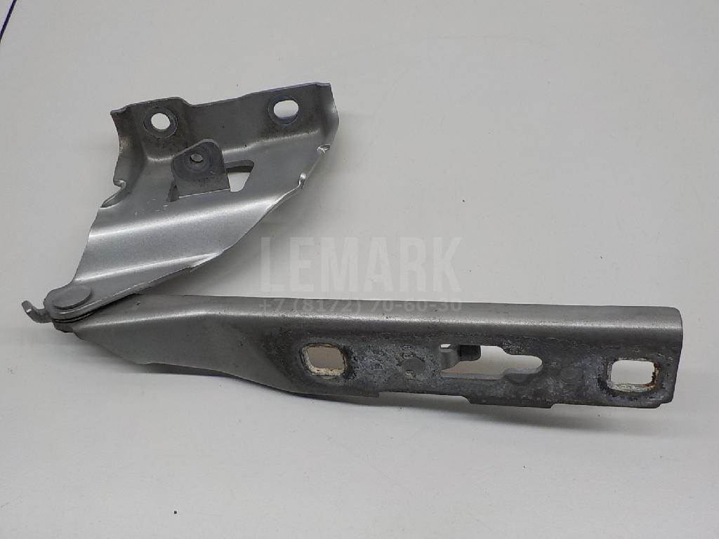 Петля капота левая