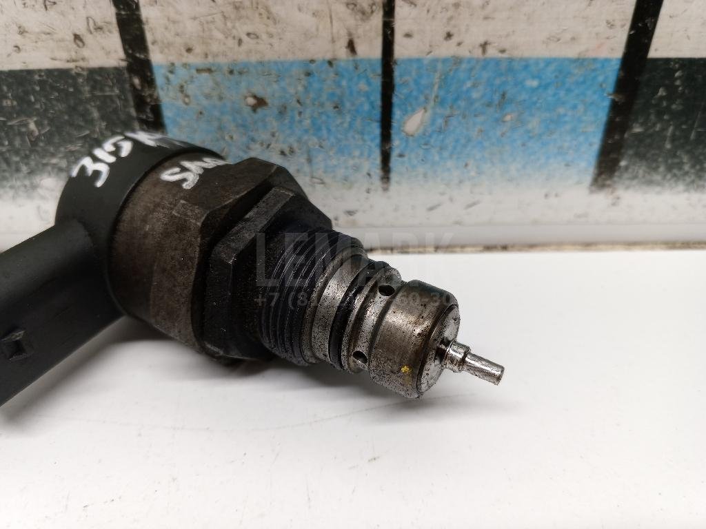 Регулятор давления топлива для  Audi A4 [B8] Allroad 2009-2015