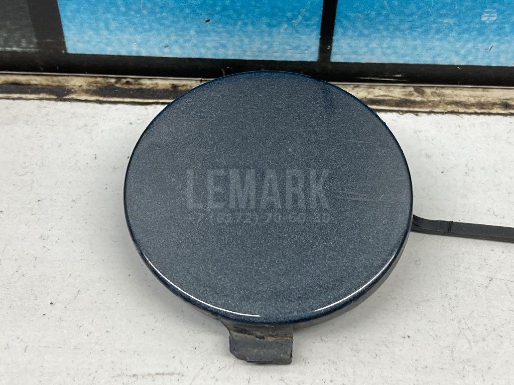 Заглушка буксировочного крюка