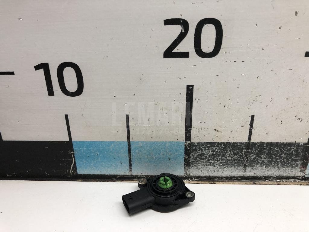 Датчик положения воздушных заслонок