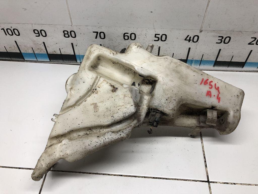 Бачок омывателя лобового стекла