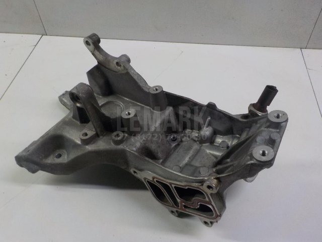 Кронштейн генератора