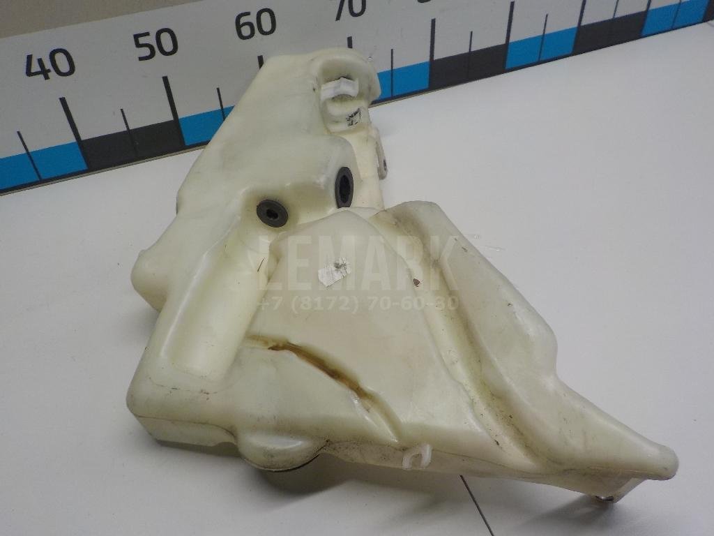 Бачок омывателя лобового стекла