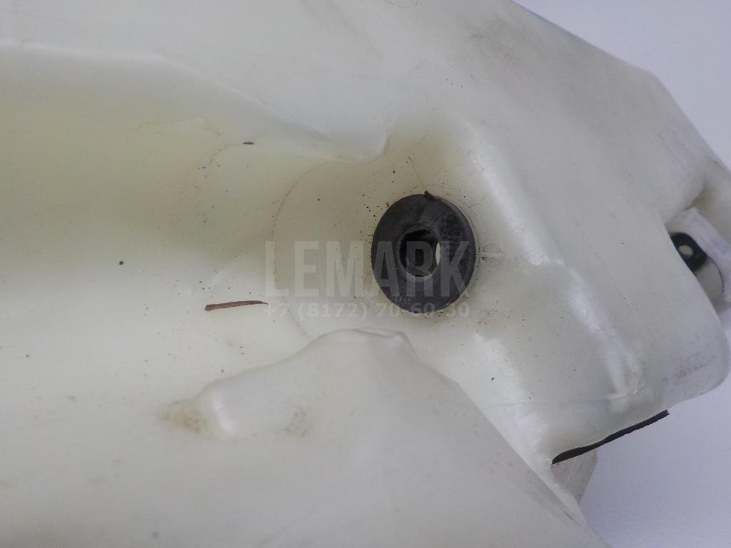 Бачок омывателя лобового стекла