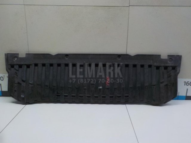 Пыльник двигателя центральный