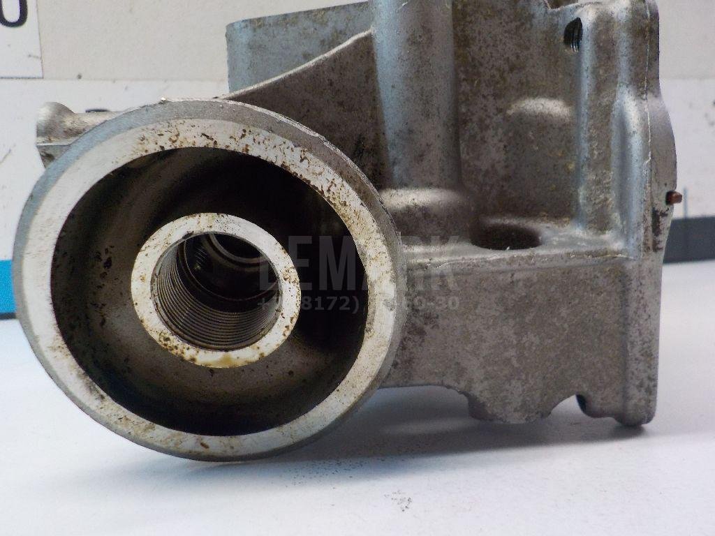 Кронштейн масляного фильтра