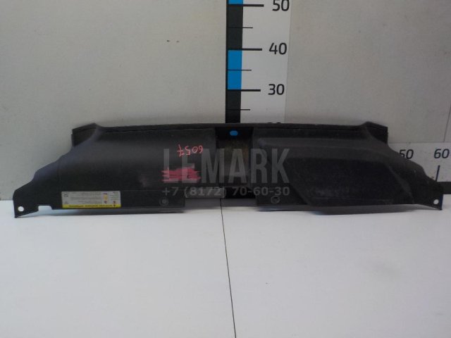 Кожух замка капота